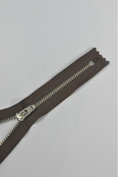 ZIP054  2號拉鏈   密尾拉鏈  銀色拉鏈  金屬密尾拉鏈  不設單獨拉鍊訂購 細節-1